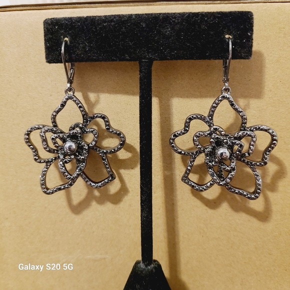 Unbranded Silver Tone Flower Dangle Earrings Rhinestone Sparkle Women Jewelry - Picture 4 of 4